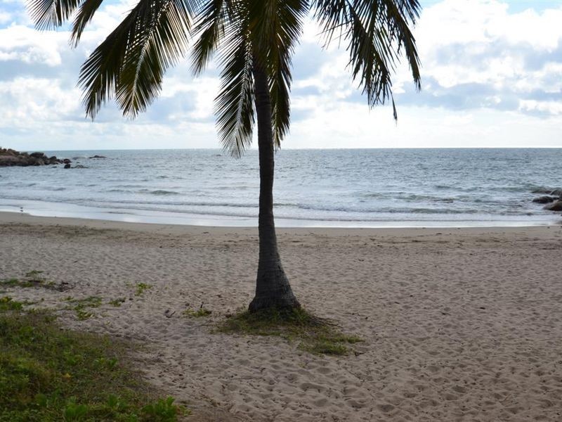 28 Rose Bay Road, Bowen QLD 4805