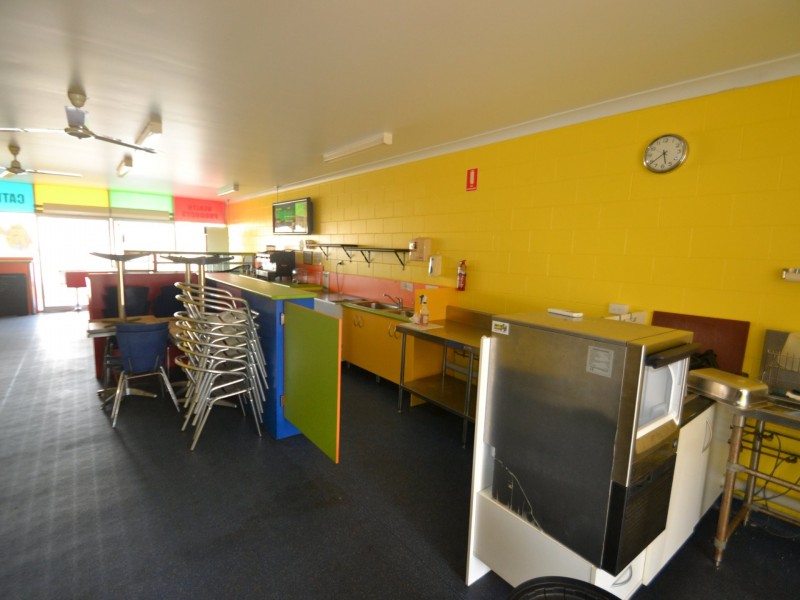 1/17 Gregory Street, Bowen QLD 4805