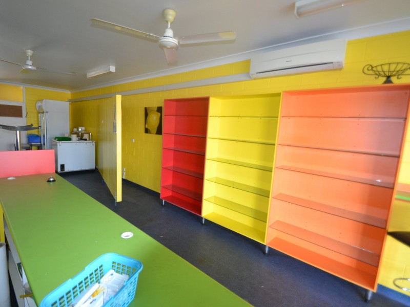 1/17 Gregory Street, Bowen QLD 4805