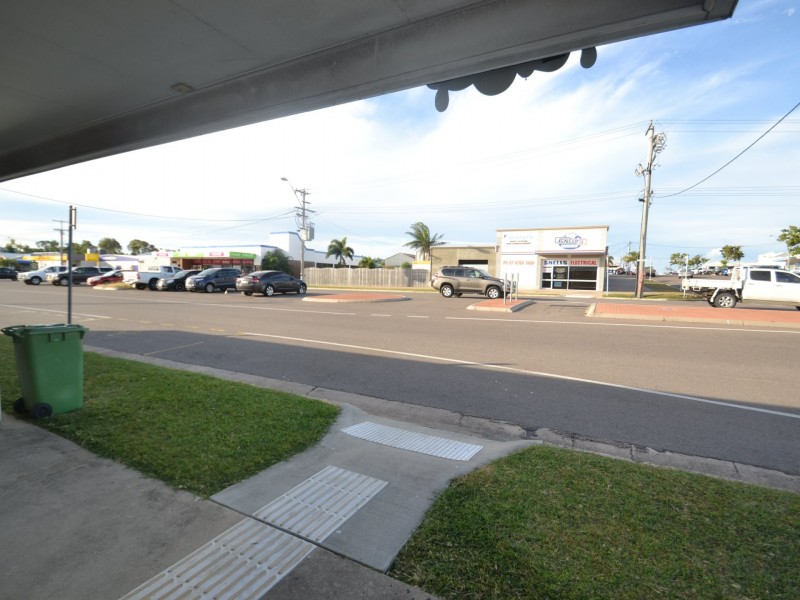 1/17 Gregory Street, Bowen QLD 4805