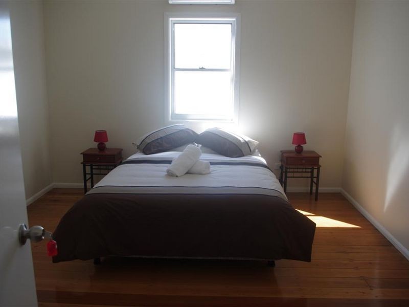 33 Herbert Street, Bowen QLD 4805