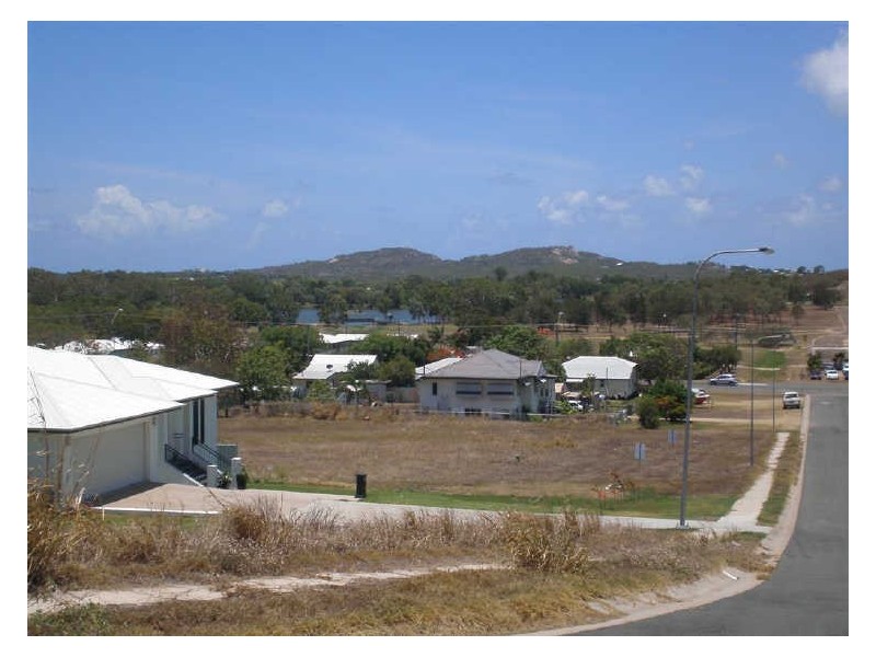 20 Reynolds Street, Bowen QLD 4805