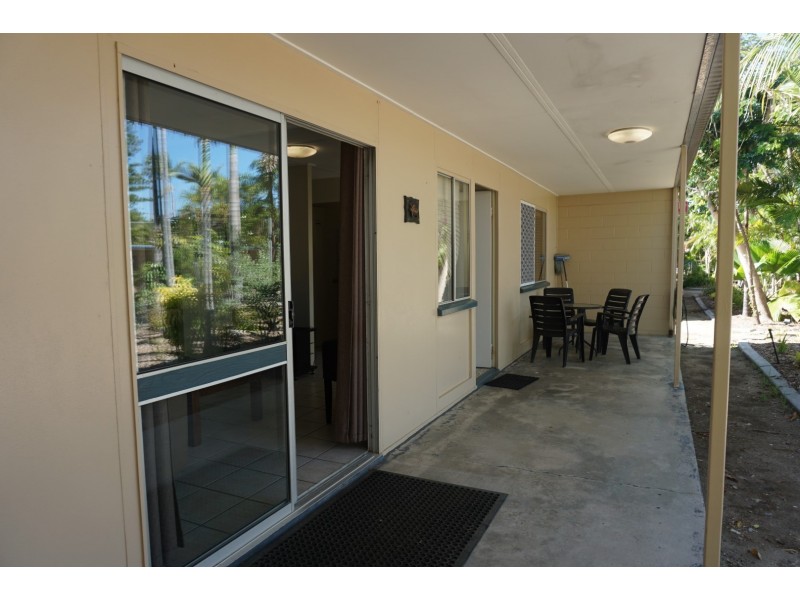 Unit 2/93 Horseshoe Bay Road, Bowen QLD 4805