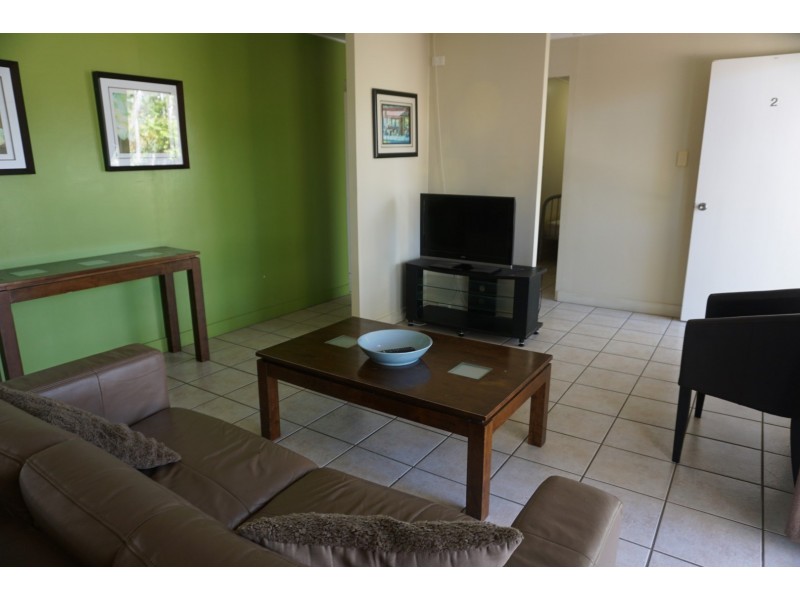 Unit 2/93 Horseshoe Bay Road, Bowen QLD 4805