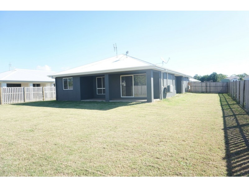 14 Hamilton Street, Bowen QLD 4805