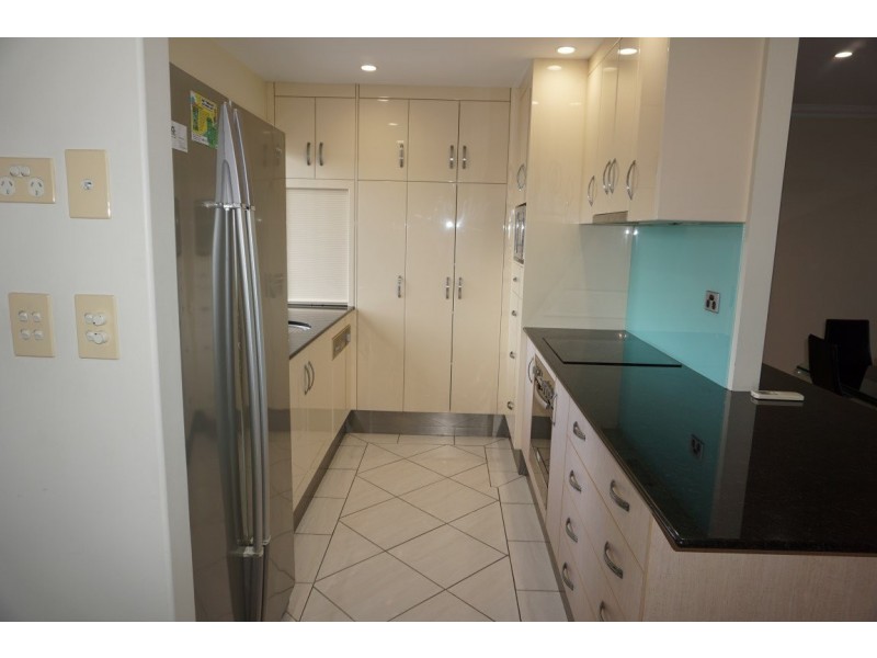 4/101 Herbert Street, Bowen QLD 4805