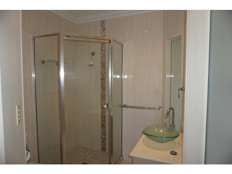 4/101 Herbert Street, Bowen QLD 4805