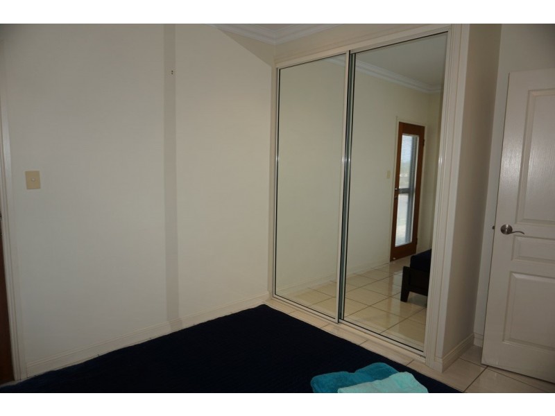 4/101 Herbert Street, Bowen QLD 4805
