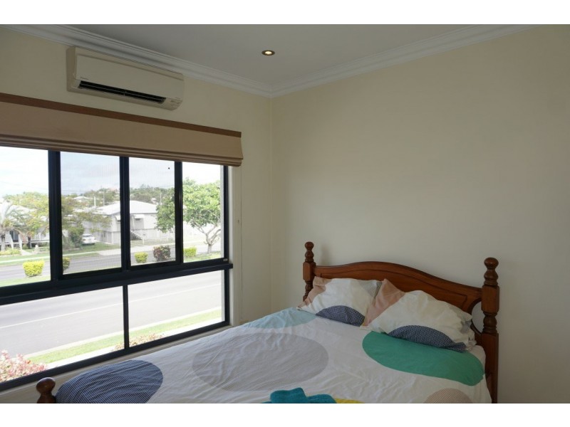 4/101 Herbert Street, Bowen QLD 4805