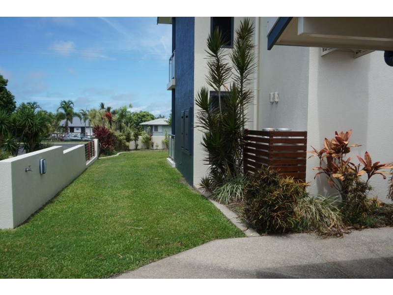 4/101 Herbert Street, Bowen QLD 4805