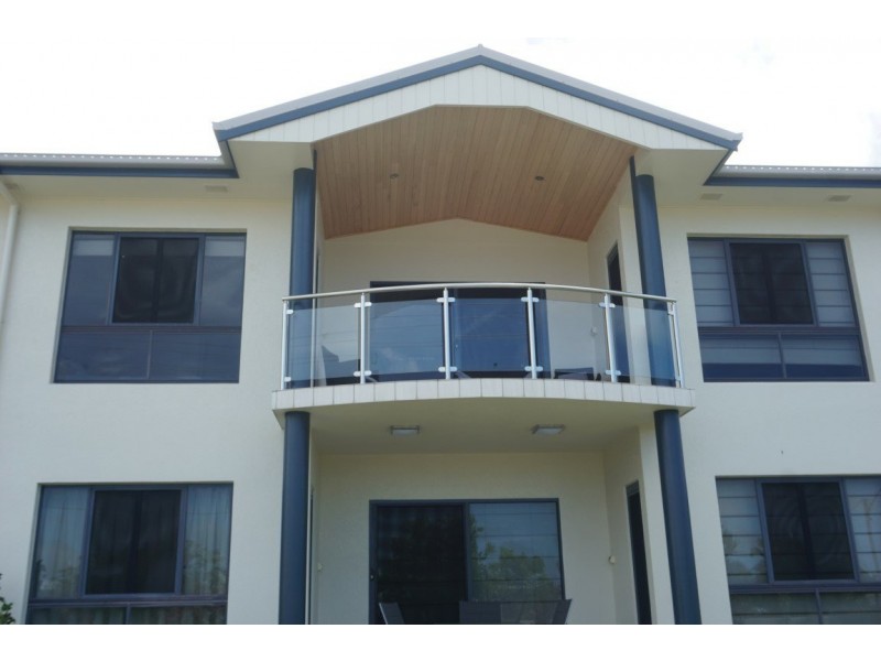 4/101 Herbert Street, Bowen QLD 4805