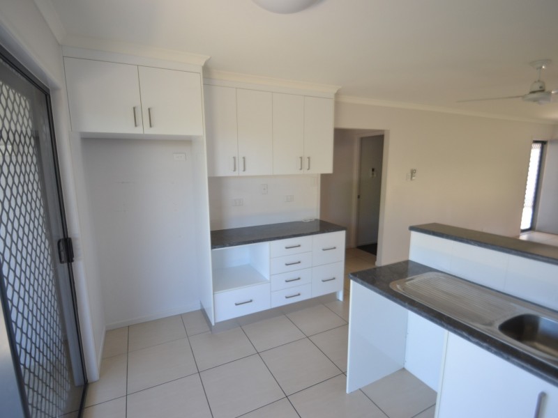 Unit 2/31 St Kilda Street, Bowen QLD 4805