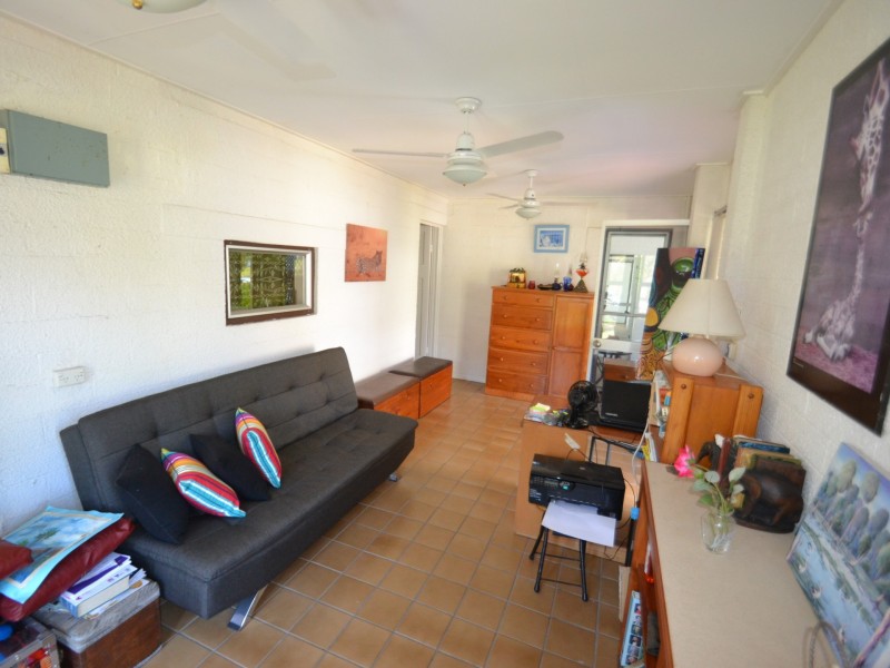 15 Golf Links, Bowen QLD 4805