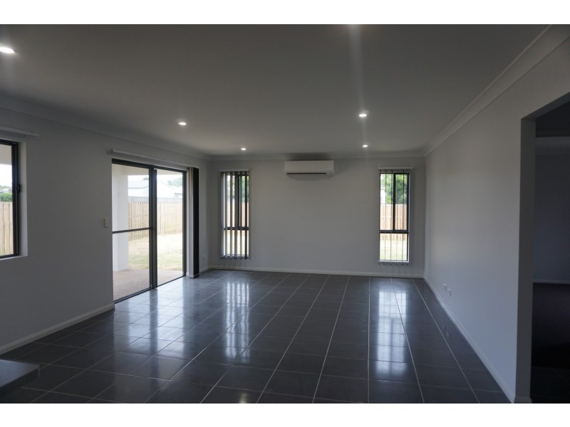 12 Hamilton Street, Bowen QLD 4805