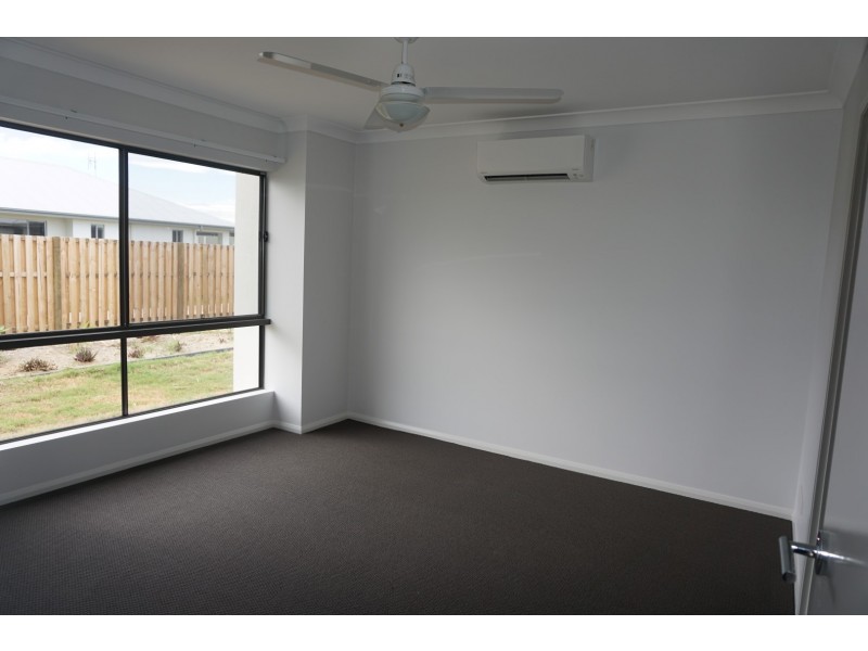 12 Hamilton Street, Bowen QLD 4805