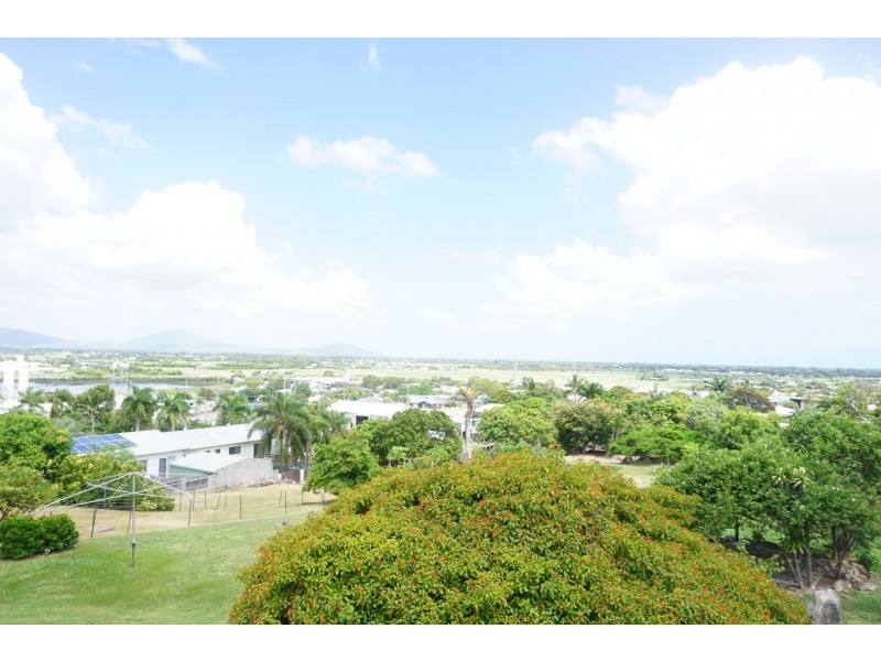 84 Livingstone Street, Bowen QLD 4805