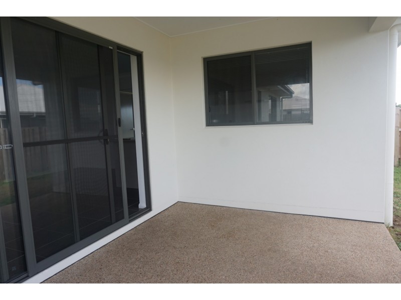 13 Hamilton Street, Bowen QLD 4805