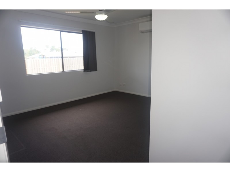 13 Hamilton Street, Bowen QLD 4805