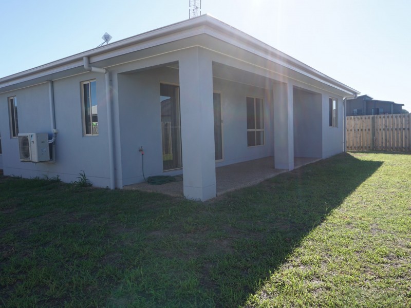 8 Baker Street, Bowen QLD 4805