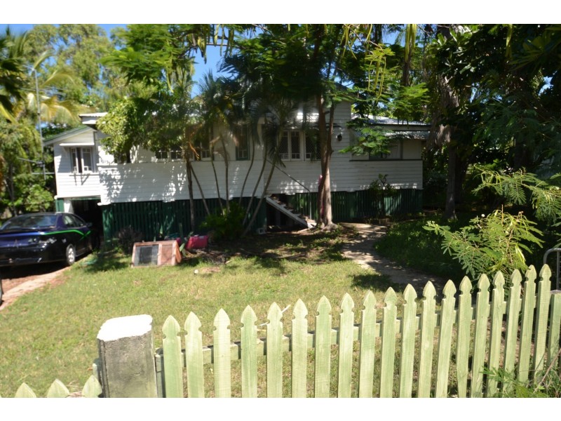 71 Poole Street, Bowen QLD 4805