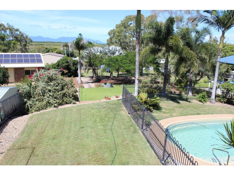 12 Hay Street, Bowen QLD 4805