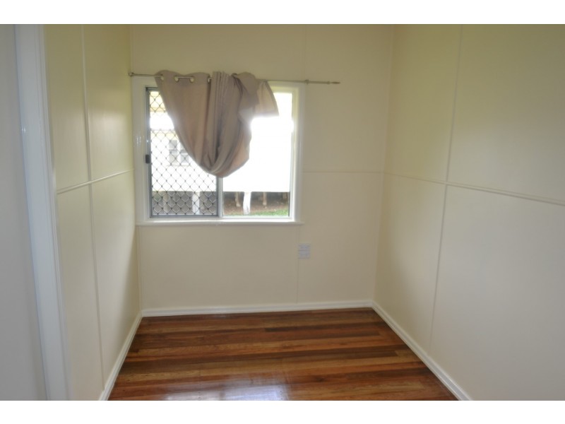 37 Livingstone Street, Bowen QLD 4805