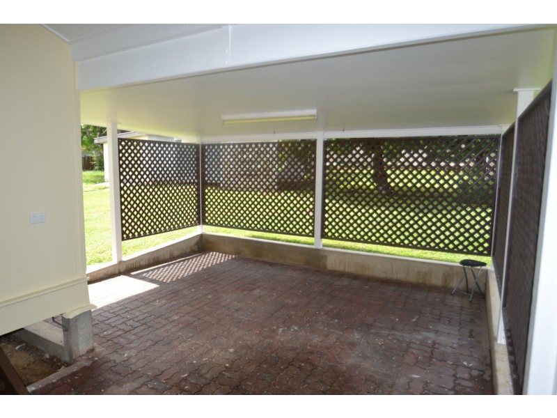 37 Livingstone Street, Bowen QLD 4805