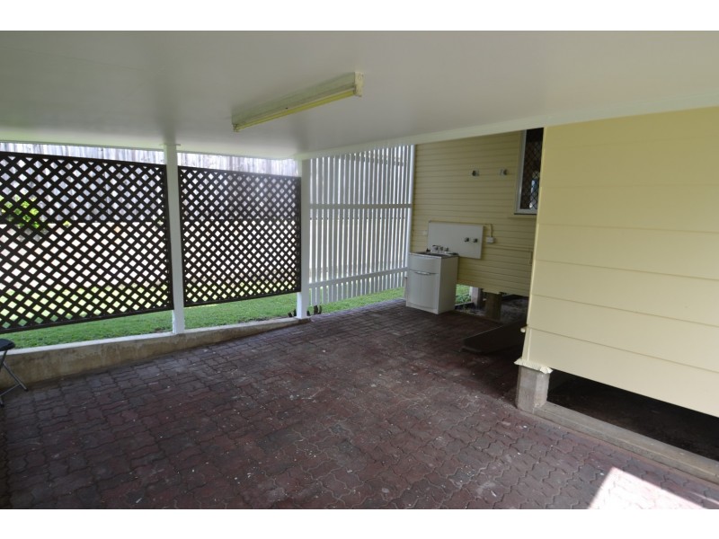 37 Livingstone Street, Bowen QLD 4805