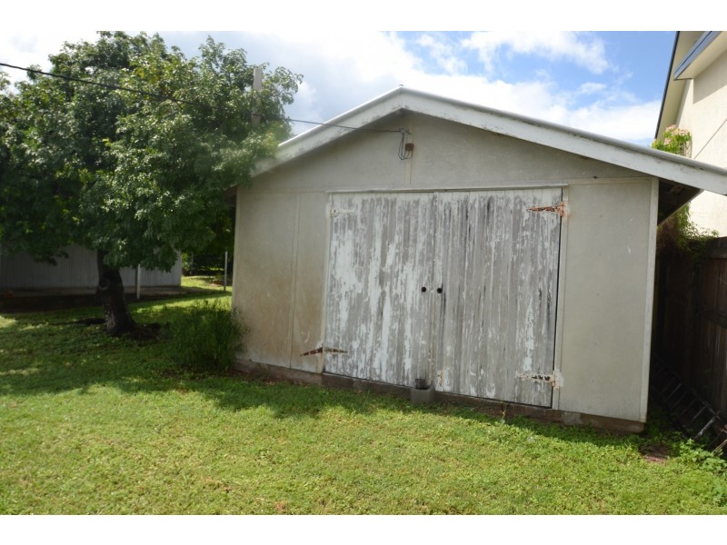 37 Livingstone Street, Bowen QLD 4805