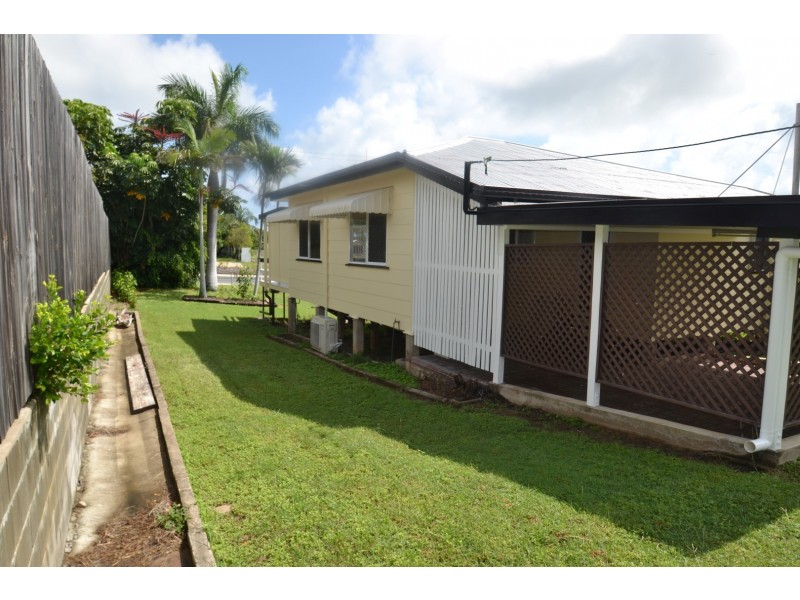 37 Livingstone Street, Bowen QLD 4805