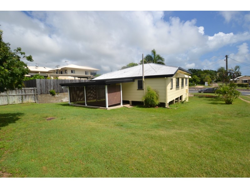 37 Livingstone Street, Bowen QLD 4805