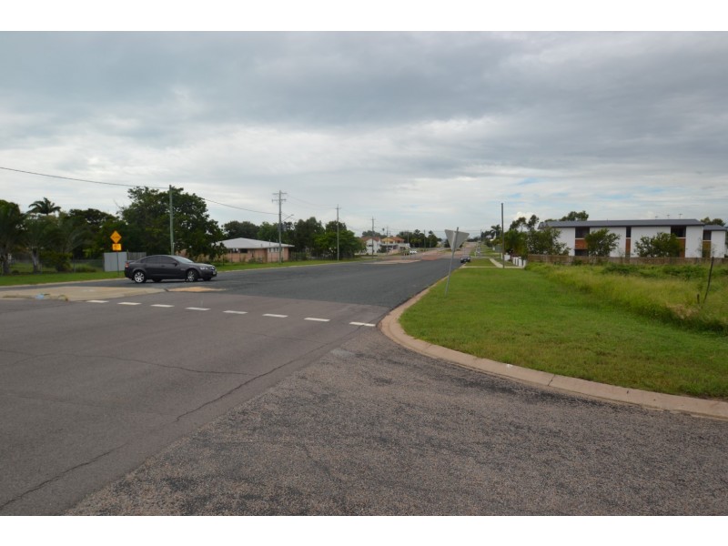 19 Sinclair Street, Bowen QLD 4805