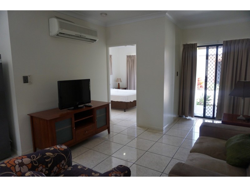 6/11 Kennedy Street, Bowen QLD 4805