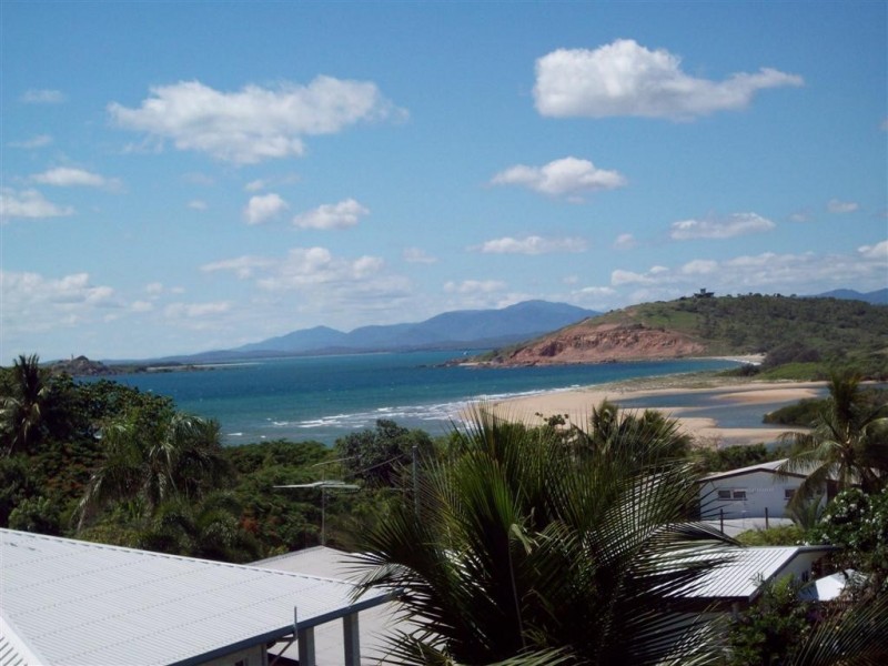 11 Avicennia Street, Bowen QLD 4805