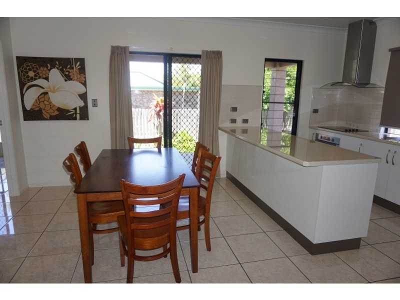 1/11 Kennedy Street, Bowen QLD 4805