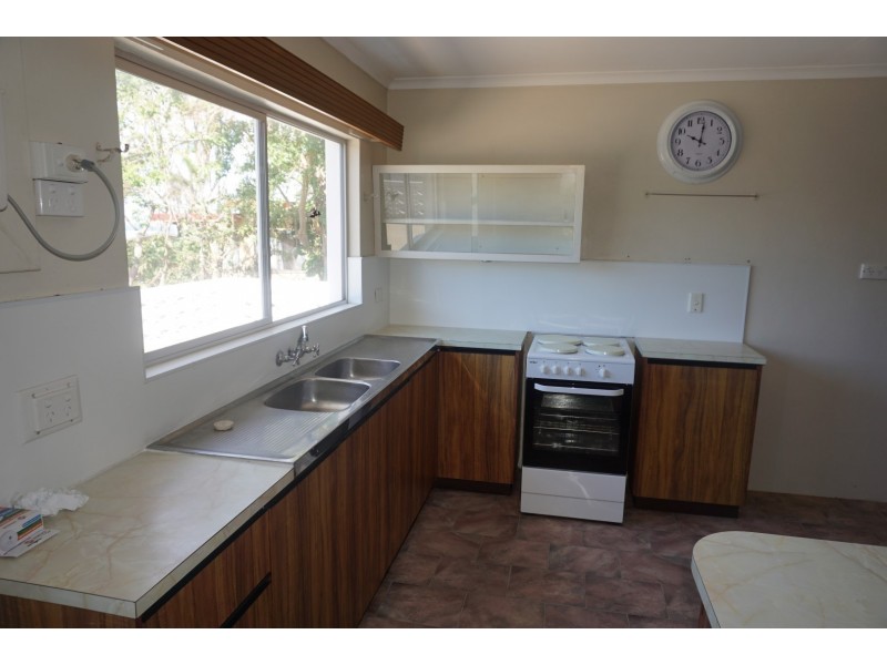 4 Casuarina Street, Bowen QLD 4805