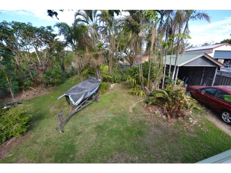 19 Poole st, Bowen QLD 4805