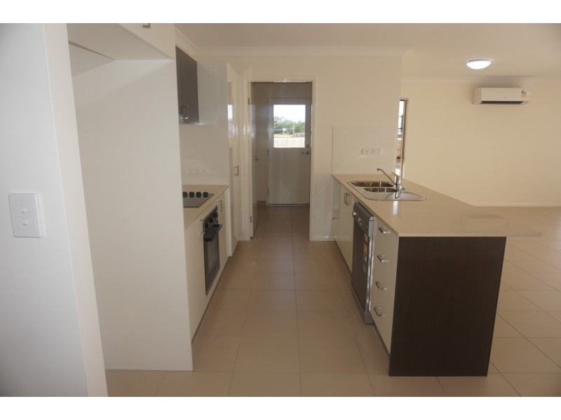 155 Queens Road, Bowen QLD 4805