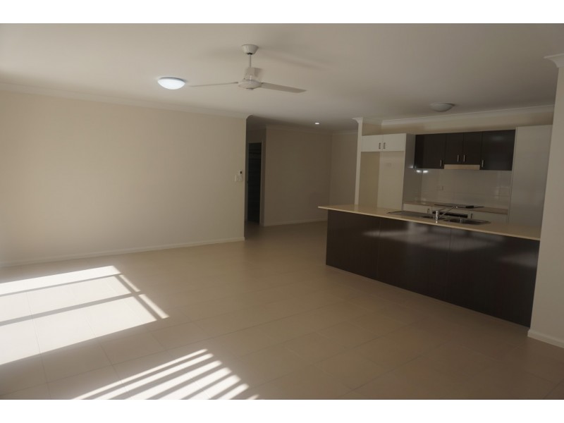 155 Queens Road, Bowen QLD 4805