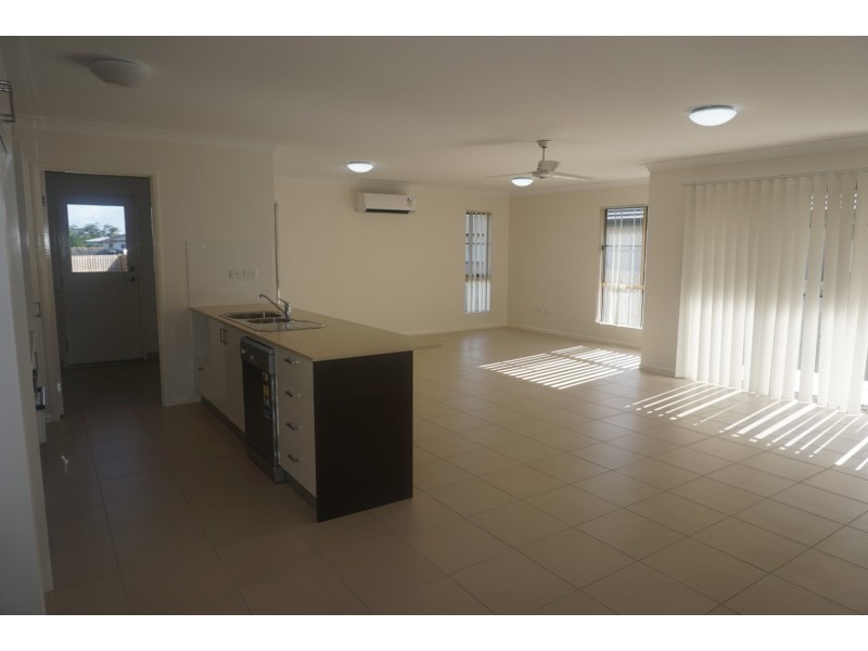 155 Queens Road, Bowen QLD 4805