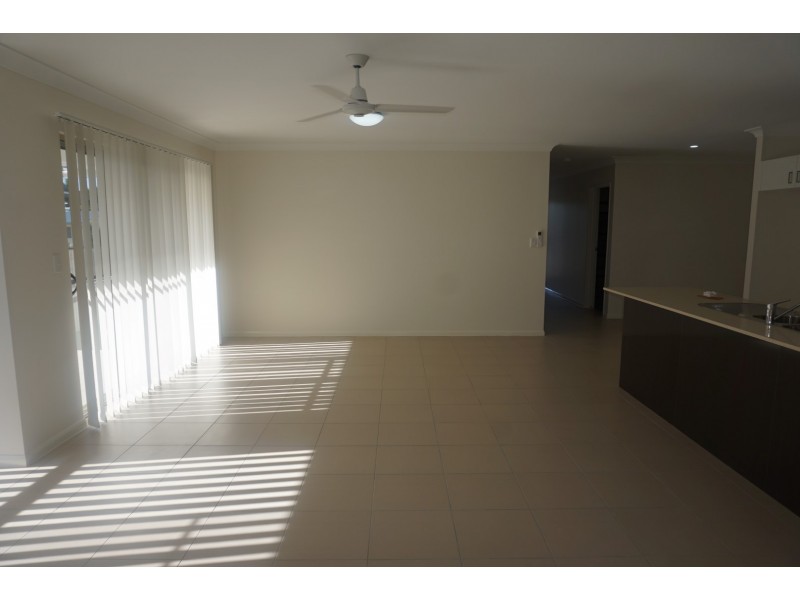155 Queens Road, Bowen QLD 4805
