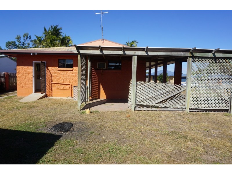 16 Oak Crescent, Bowen QLD 4805
