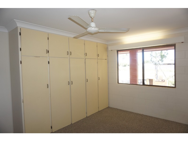 16 Oak Crescent, Bowen QLD 4805