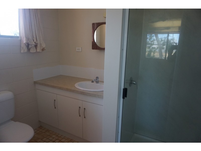 16 Oak Crescent, Bowen QLD 4805