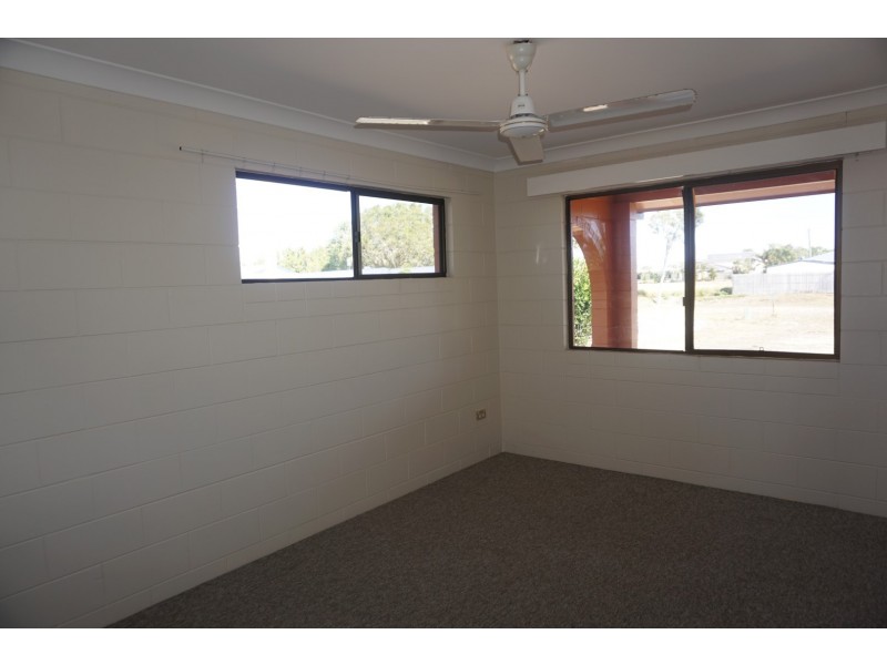 16 Oak Crescent, Bowen QLD 4805