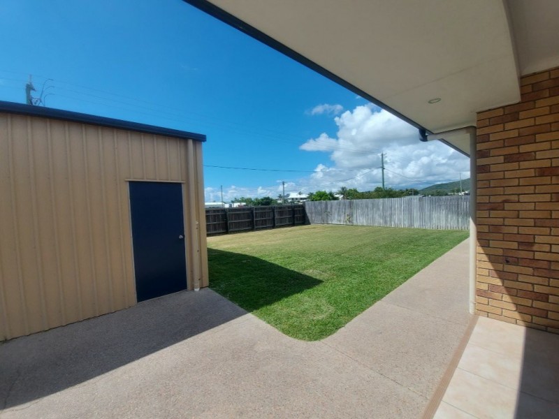 9 Banks Drive, Bowen QLD 4805