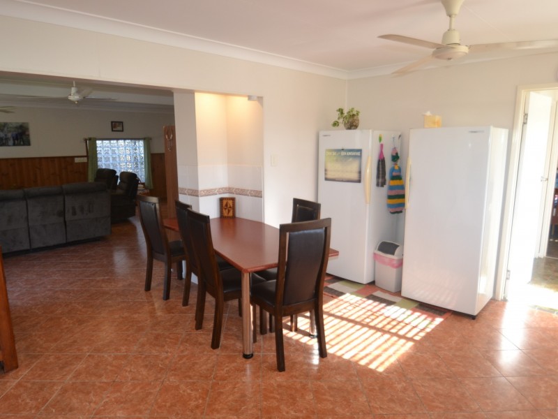 98 Gregory st, Bowen QLD 4805