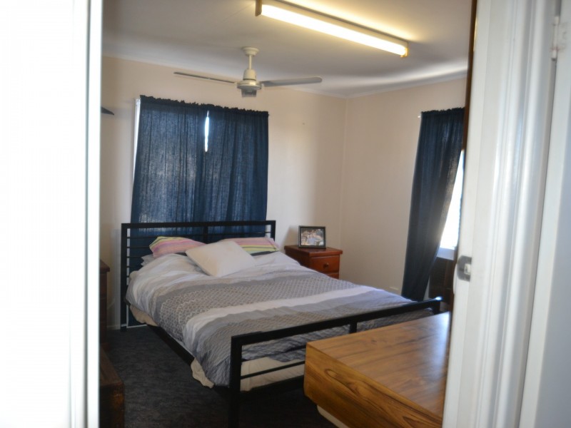 98 Gregory st, Bowen QLD 4805