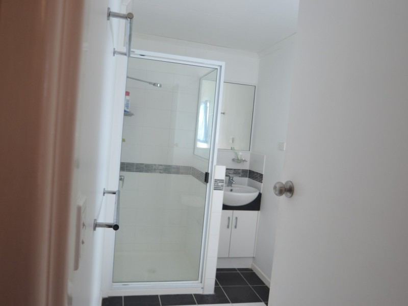 98 Gregory st, Bowen QLD 4805