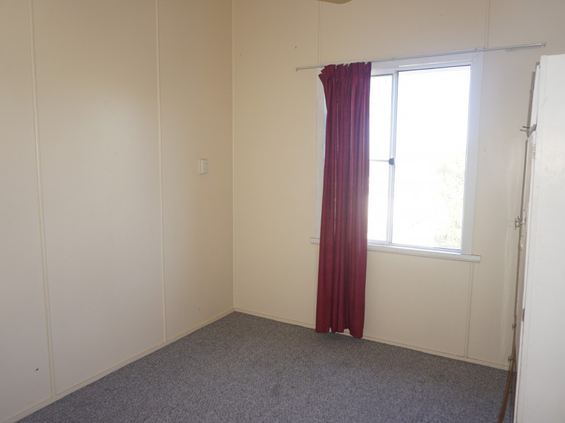 73 Poole Street, Bowen QLD 4805